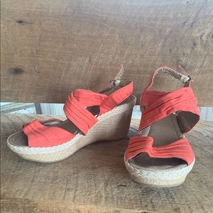 Pink wedges size 7
